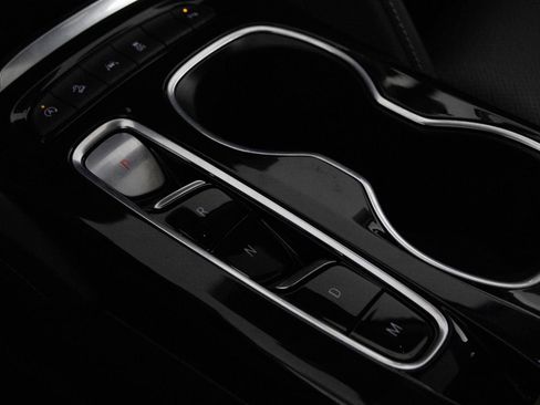 Used 2021 Buick Envision Essence image 26