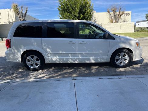 Used 2013 Dodge Grand Caravan SE image 9