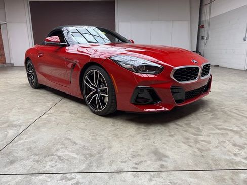 Certified 2023 BMW Z4 sDrive30i w/ Dynamic Handling Package image 7