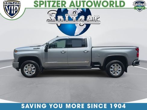 Used 2024 Chevrolet Silverado 3500 High Country w/ High Country Premium Package AWD/4WD image 6