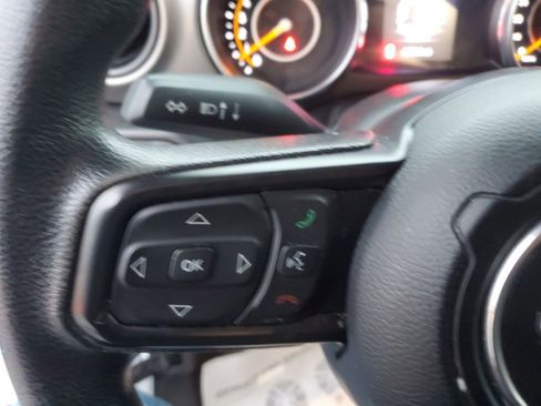 Used 2023 Jeep Wrangler Sport image 15