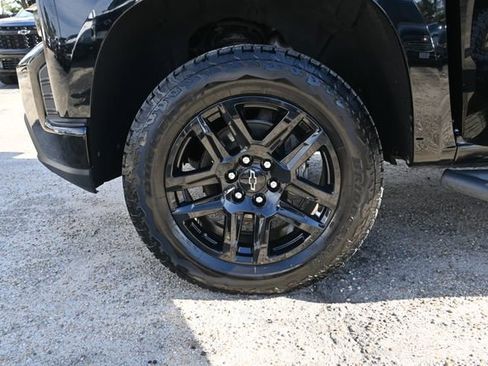 Used 2019 Chevrolet Silverado 1500 LT Trail Boss image 27