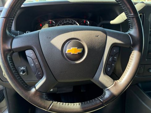Used 2021 Chevrolet Express 2500 w/ Driver Convenience Package image 17