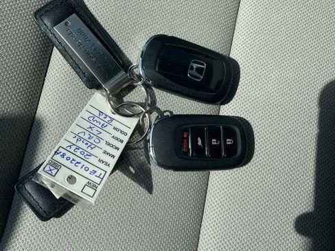 Used 2024 Honda CR-V LX image 15