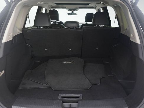 Used 2023 Nissan Rogue Platinum image 11