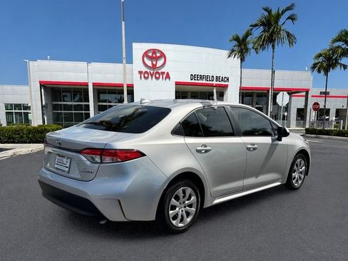 Used 2024 Toyota Corolla LE FWD image 7