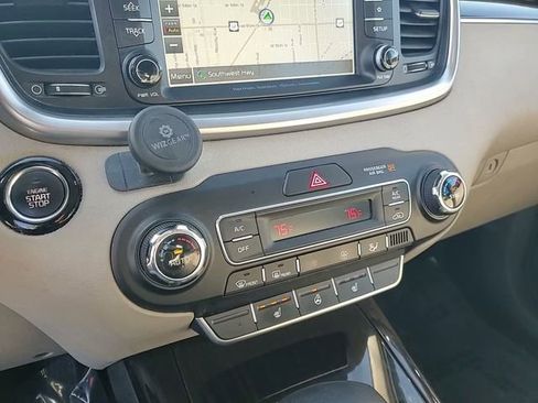 Used 2019 Kia Sorento EX w/ EX Touring Package image 22