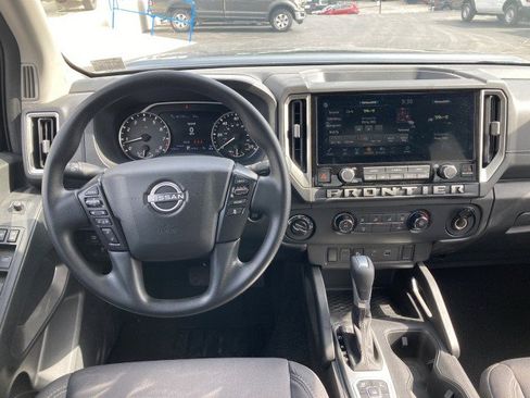 Used 2026 Nissan Frontier SV AWD/4WD image 11