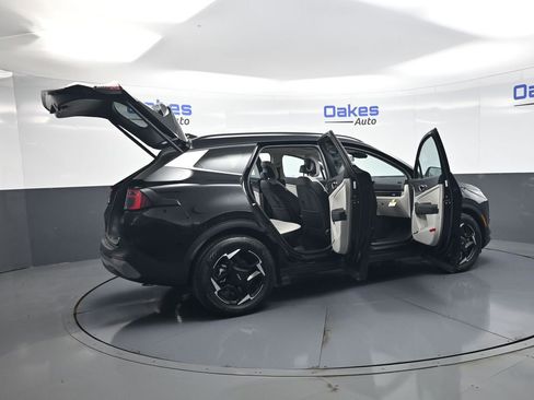 New 2026 Kia Sportage EX w/ EX Panorama Roof Package FWD image 56