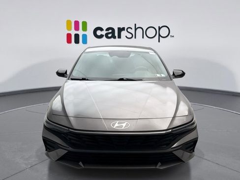 Used 2025 Hyundai Elantra Sport image 8