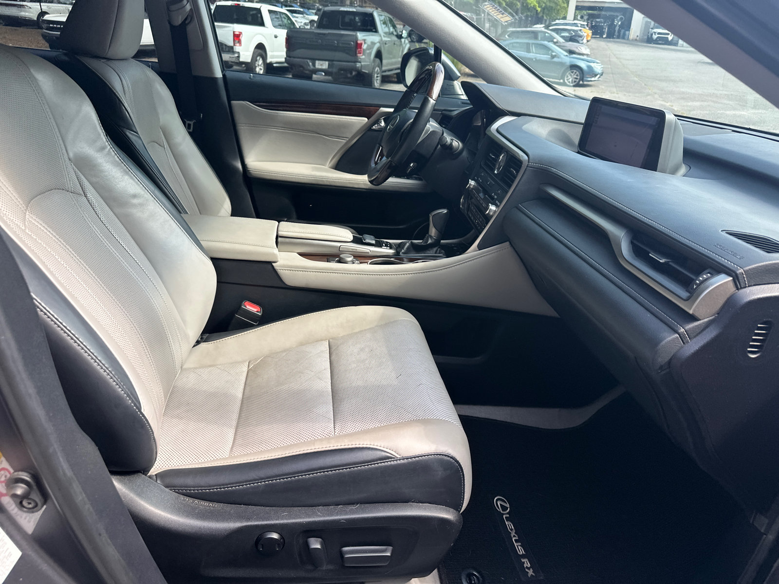 Used 2017 Lexus RX 350 FWD w/ Premium Package image 15