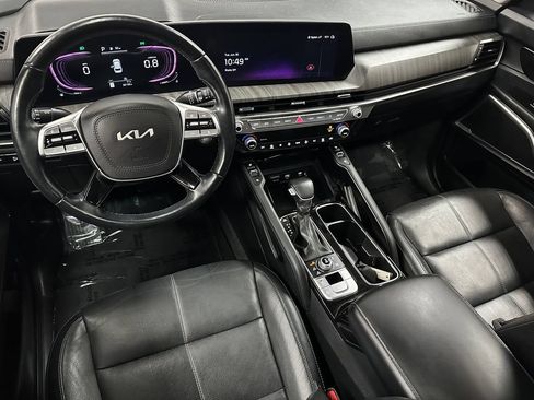 Used 2024 Kia Telluride EX w/ EX Captain's Chair Package AWD/4WD image 13