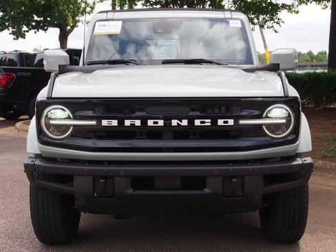 Certified 2022 Ford Bronco Outer Banks AWD/4WD image 2