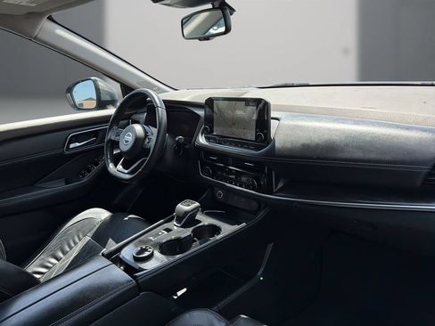 Used 2021 Nissan Rogue Platinum AWD/4WD image 16