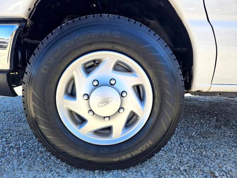 Used 2014 Ford E-350 and Econoline 350 Extended Super Duty w/ Power Group image 51