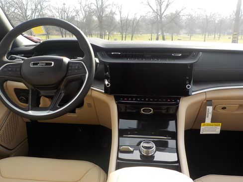 New 2026 Jeep Grand Cherokee Limited image 17