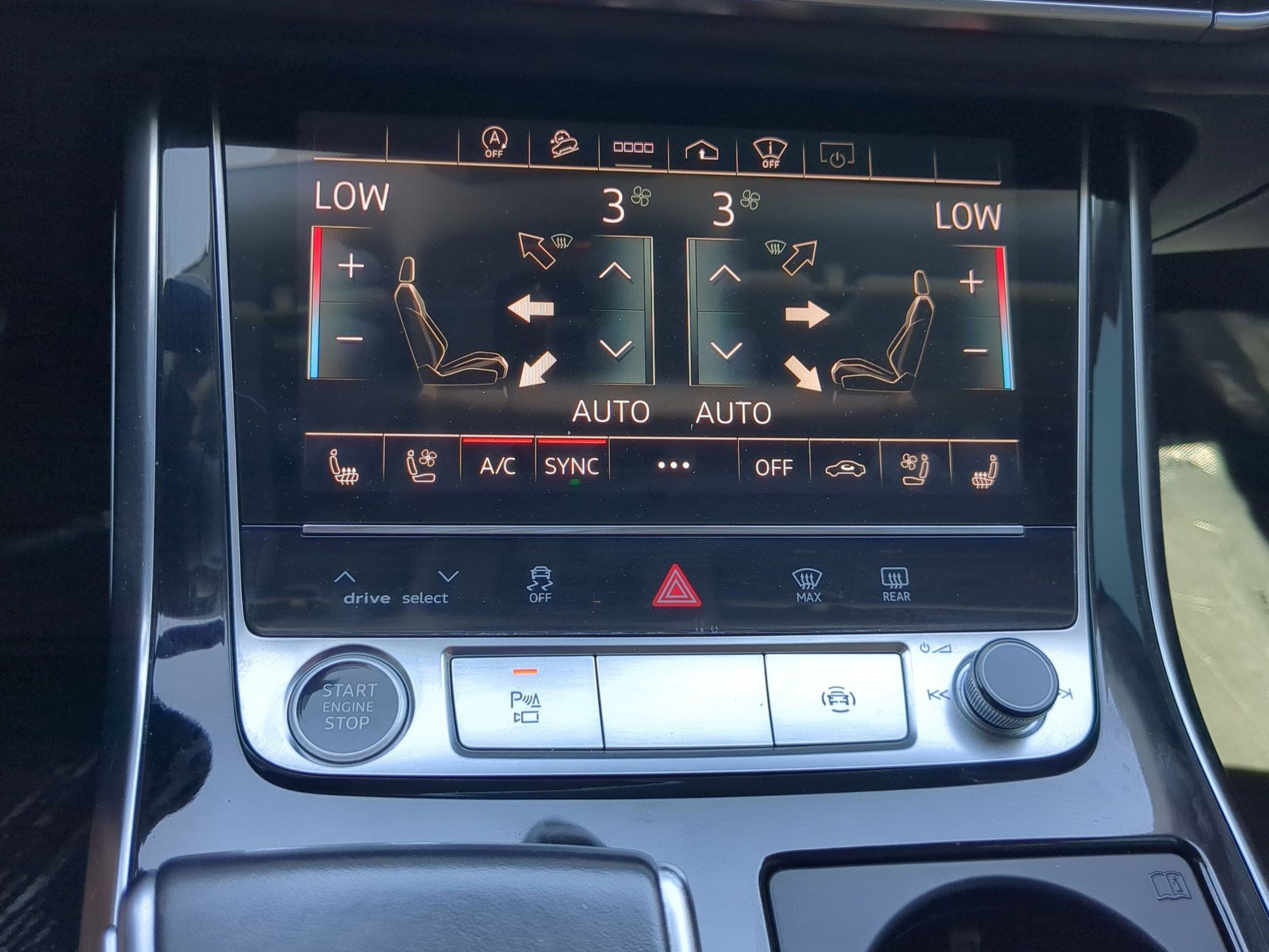 Used 2021 Audi Q8 Prestige AWD/4WD image 24