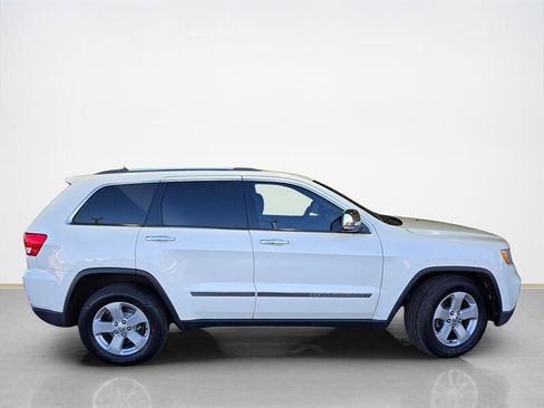 Used 2012 Jeep Grand Cherokee Limited image 2