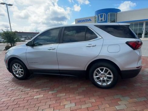 Used 2022 Chevrolet Equinox LT FWD image 8