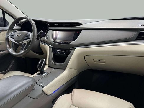 Used 2017 Cadillac XT5 Luxury image 7