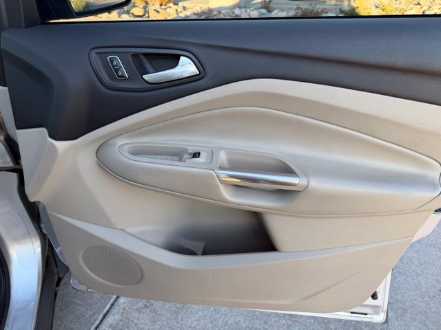 Used 2014 Ford Escape Titanium FWD image 31