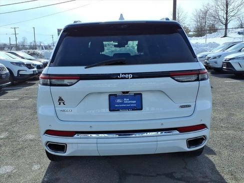 Used 2022 Jeep Grand Cherokee Overland w/ Luxury Tech Group IV image 5