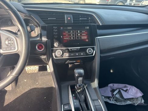 Used 2020 Honda Civic Sport image 11