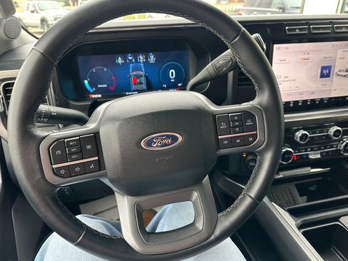 Used 2024 Ford F550 4x4 Crew Cab Super Duty image 22