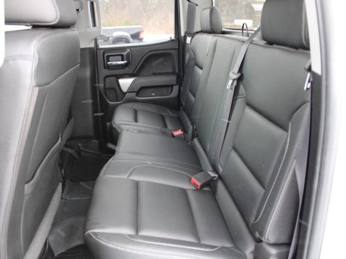 Used 2017 Chevrolet Silverado 1500 LT w/ Redline Edition image 39