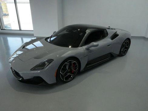 Used 2023 Maserati MC20 Coupe image 9