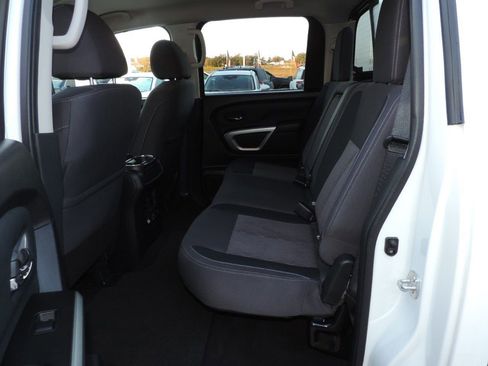 Certified 2024 Nissan Titan SV w/ SV Convenience Package image 22