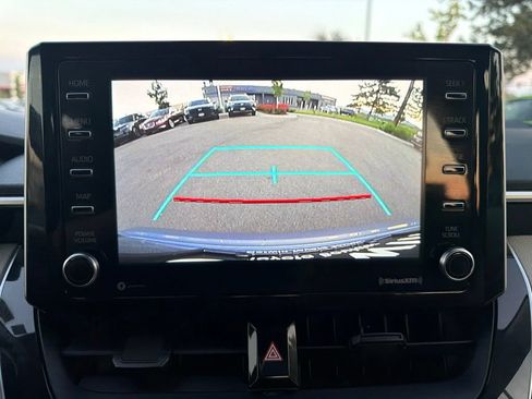 Used 2021 Toyota Corolla LE w/ LE Premium Package FWD image 32