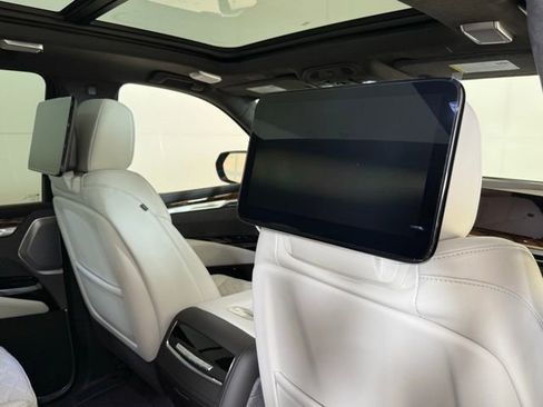 New 2026 Cadillac Escalade ESV Platinum Sport image 31