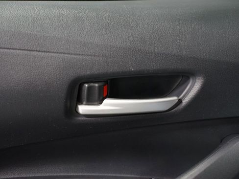 Certified 2021 Toyota Corolla LE FWD image 28