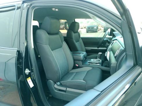 Used 2016 Toyota Tundra SR5 w/ TRD Off Road Package image 18