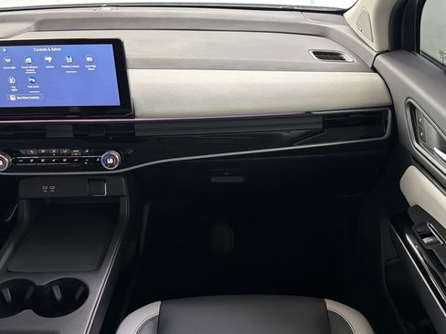 Certified 2026 Honda Prologue Touring image 29