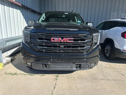 Used 2024 GMC Sierra 1500 Elevation w/ Elevation Premium Package AWD/4WD image 20