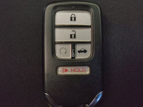 Used 2020 Honda Civic Sport image 32
