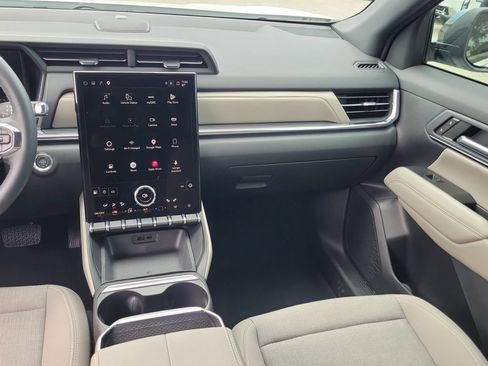 Used 2025 GMC Terrain Elevation FWD image 17