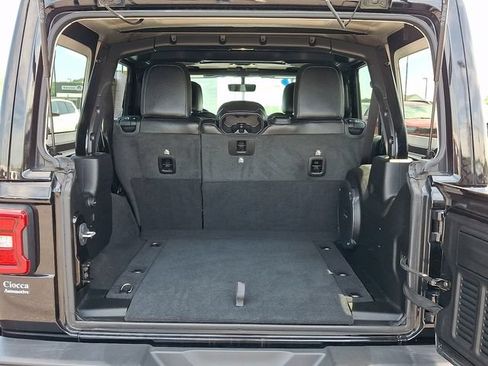 Used 2021 Jeep Wrangler Unlimited Sahara AWD/4WD image 29