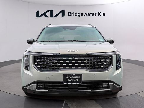 Certified 2025 Kia Carnival SX Prestige FWD image 2