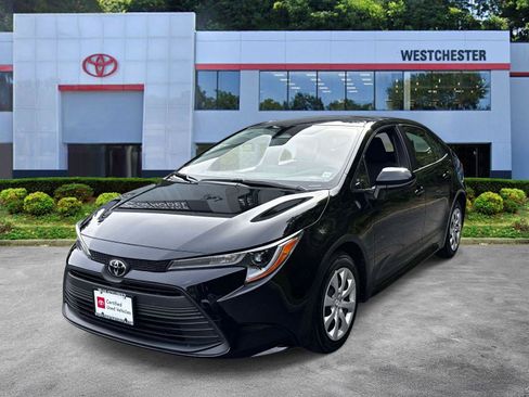 Certified 2023 Toyota Corolla LE FWD image 4