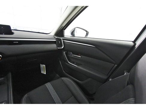 Certified 2025 MAZDA CX-50 AWD 2.5 S w/ Preferred Package image 10