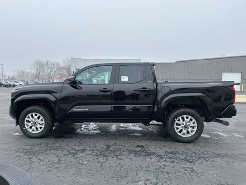 New 2026 Toyota Tacoma SR5 image 4
