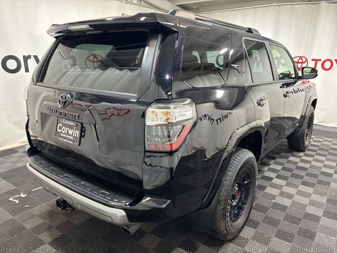 Used 2024 Toyota 4Runner TRD Off-Road Premium AWD/4WD image 7