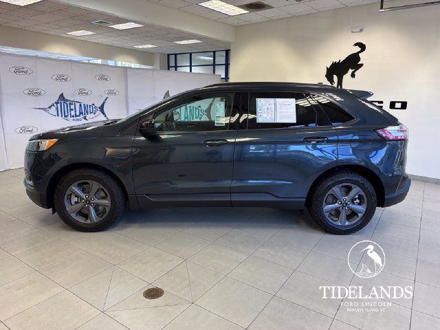 Used 2023 Ford Edge SEL w/ Sport Appearance Package AWD/4WD image 5