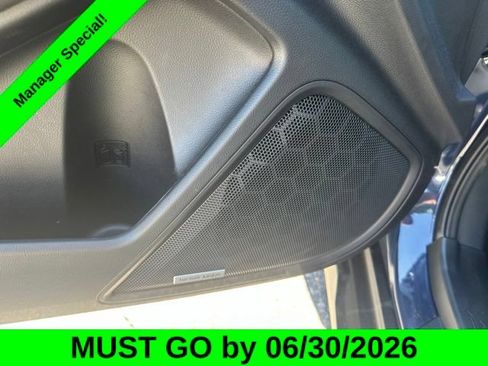 Used 2025 Subaru Outback Touring XT w/ Popular Package #2 AWD/4WD image 14