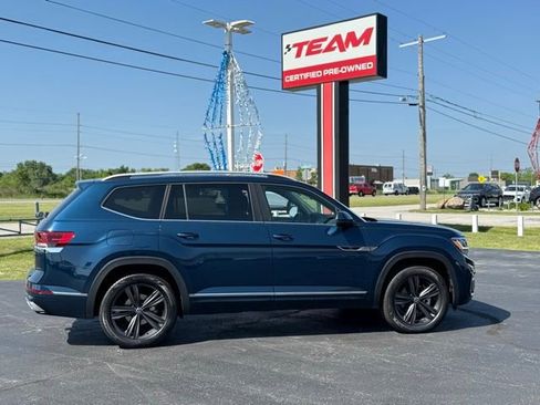 Used 2022 Volkswagen Atlas SEL R-Line image 8