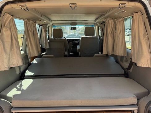 Used 2002 Volkswagen Eurovan MV FWD image 31