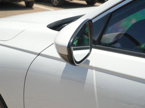 Used 2024 Honda Accord EX image 11
